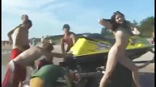 Busty bombshell Natasha Nice ໄດ້ຮັບການນວດພິເສດ